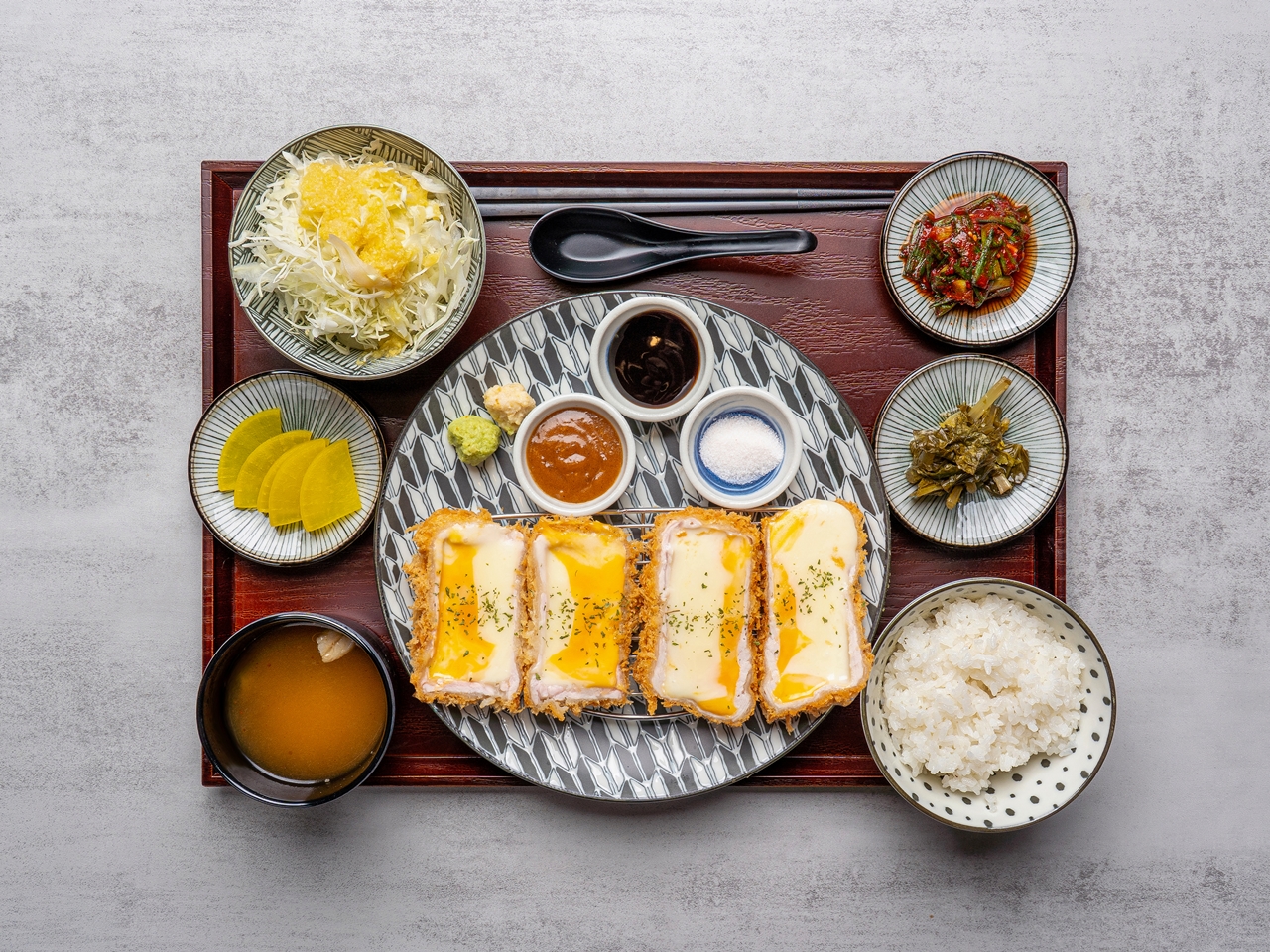딥치즈 카츠